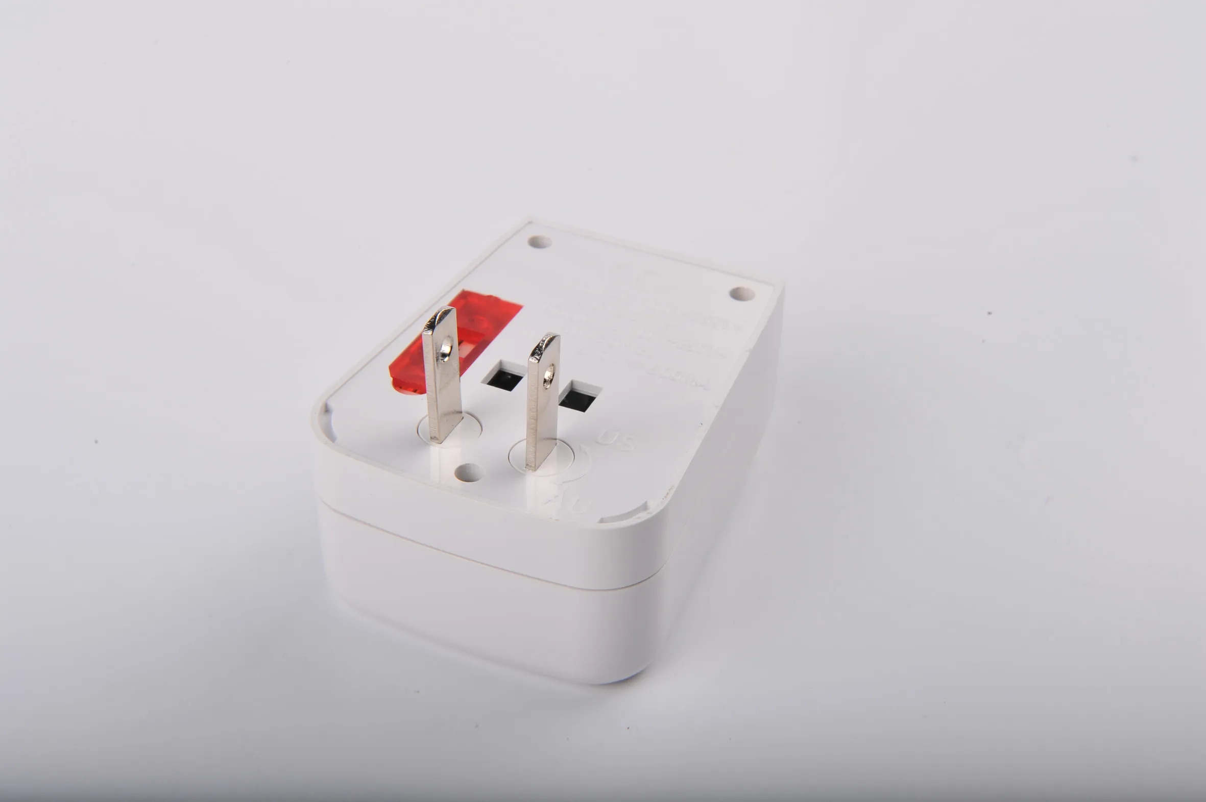 Travel adapter CH-153 - Image 4